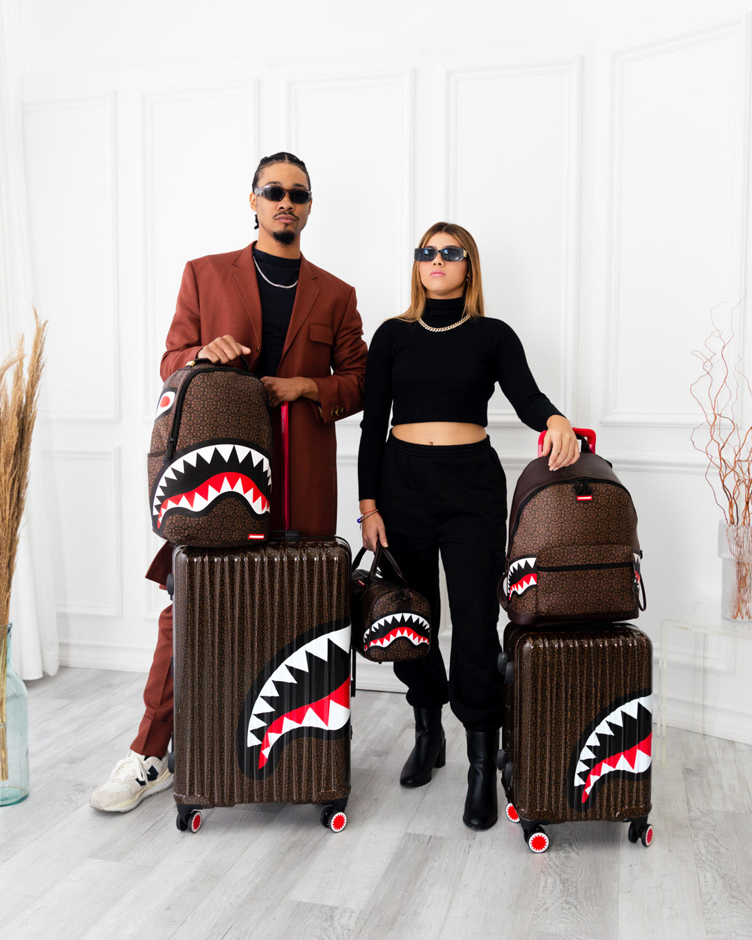 FRENZY SHARKS CHATEAU BACKPACK - Image 12