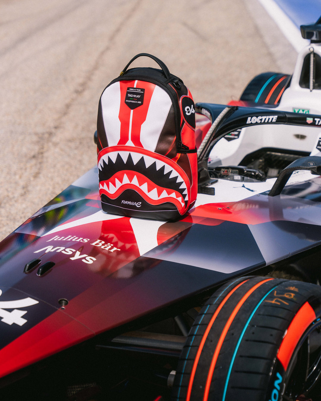 FORMULA-E PORSCHE LED BACKPACK - Image 12