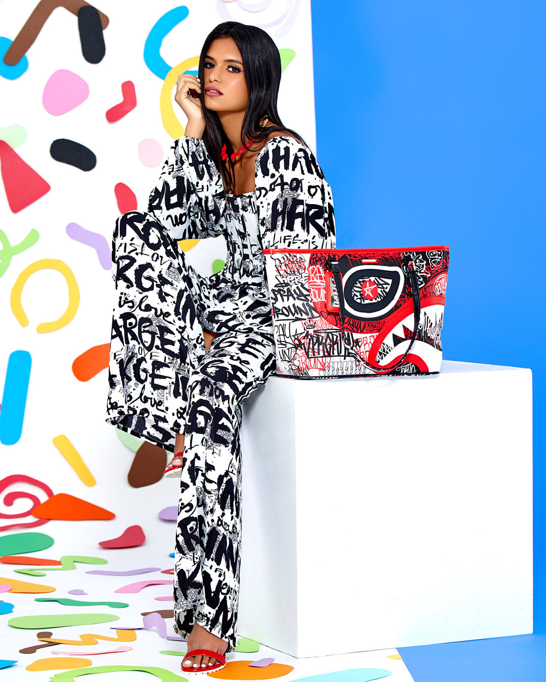 MYSTERIOUS MASTERMIND TOTE - Image 2