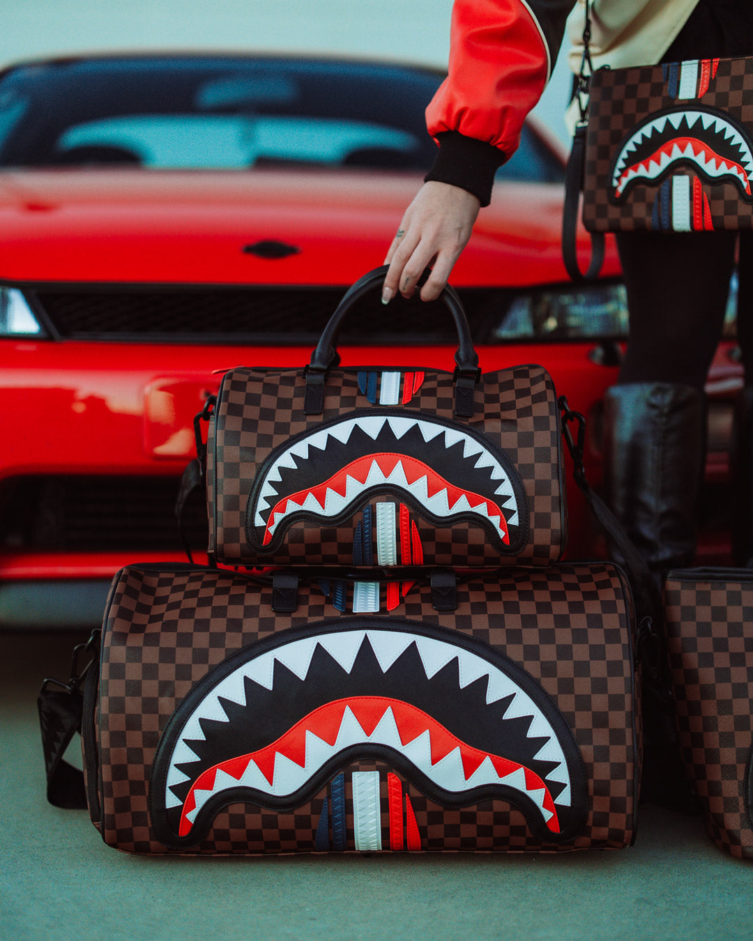 SHARKS IN PARIS GT DUFFLE - Image 12